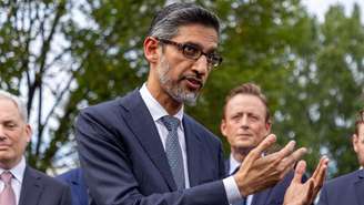 O CEO do Google, Sundar Pichai, apoiou o investimento maciço da empresa em IA
