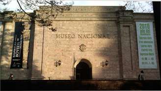 O Museu Nacional da Colômbia é o mais antigo do país e um dos mais antigos da América. A instituição foi criada em 1823 por Simón Bolívar para divulgar a ciência e a história do país