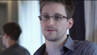 <p>Para legisladores, Snowden pode ter recebido ajuda do  do FSB (Serviço Federal de Segurança, antiga KGB)</p>