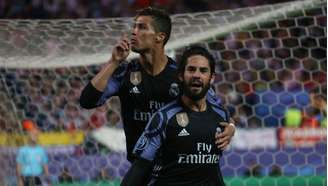 Isco comemora seu gol com Cristiano Ronaldo