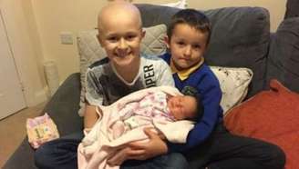 Menino luta contra o câncer para ver irmã nascer e morre dias depois