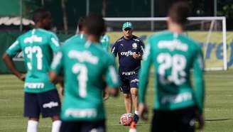 Felipão comanda treino na Academia de Futebol (Foto: Agência Palmeiras/Divulgação)