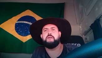 O caminhoneiro Marcos Antônio Pereira Gomes, conhecido como Zé Trovão.