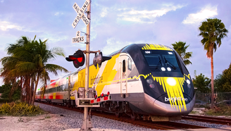 Brightline realiza viagens de trem no litoral sul da Flórida desde 2018