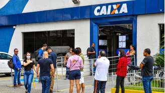 Fachada de uma agência da Caixa Econômica Federal