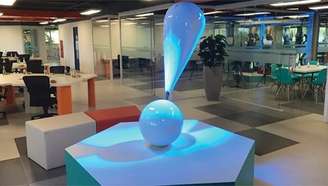 Símbolo da RedeTV! na sede da emissora: conseguir 1 ponto de audiência virou raridade