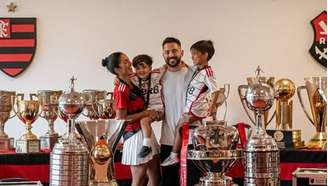 Flamengo prestou homenagem a Everton Ribeiro após diagnóstico de câncer