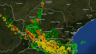 Imagem de radar mostra o momento da passagem do tornado pelo Paraná