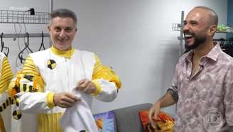 Luciano Huck se veste como dummy em visita aos bastidores da casa do BBB 26