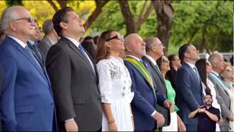 Presidente Lula participa do Desfile Cívico-Militar de 7 de Setembro ao lado do presidente do STF, Edson Fachin, presidente do Senado, Davi Alcolumbre, primeira-dama Rosângela Janja da Silva, vice-presidente Geraldo Alckmin e presidente da Câmara dos Deputados, Hugo Motta Lula, Fachin e Alcolumbre