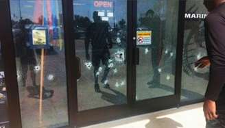 Quatro militares da marinha morreram devido ao tiroteio