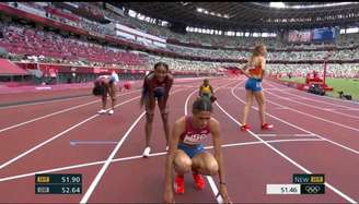 Sydney McLaughlin bateu sua própria marca e baixou ainda mais o recorde mundial (Foto: Reprodução / SporTV)