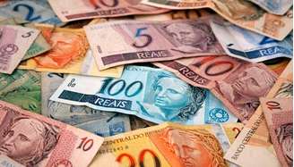 União deixou de arrecadar R$ 525 bi em impostos em 2022; veja lista de isenções e privilégios