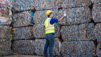 Brasil recicla apenas 4% dos resíduos