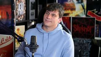 O youtuber Gaspi durante entrevista a um podcast em 2025; argentino morreu em acidente de helicóptero no Rio de Janeiro, em 14 de junho de 2026.