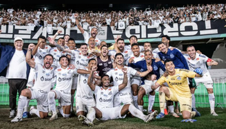 Santos é campeão da Série B após empate do Novorizontino e trata título como 'renascimento'