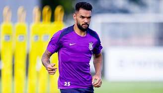 Corinthians deve perder Raniele por cerca de um mês por lesão. 