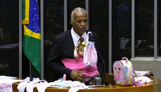 Pastor Sargento Isidório (Avante-BA) em sessão da Câmara