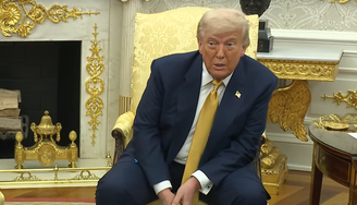 Trump volta a criticar julgamento contra Jair Bolsonaro (PL) em coletiva no Salão Oval da Casa Branca