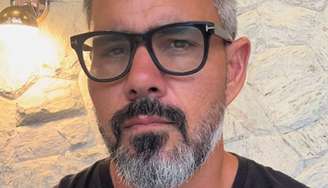 Juliano Cazarré, o Jorginho de 'Três Graças', vai reunir 600 homens para discutir "virtudes", "masculinidade" e "batalha espiritual", entre outros temas