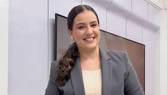 Raiane Brancatti comandava o principal telejornal da TV Aparecida