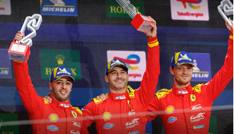 Antonio Fuoco, Miguel Molina e Nicklas Nielsen no pódio em Barcelona