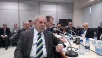 O ex-presidente Luiz Inácio Lula da Silva prestando depoimento ao juiz Sérgio Moro