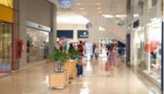 A maior parte dos consumidores pretende comprar o presente em shoppings centers