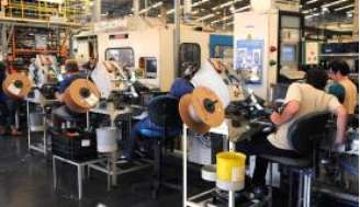 Indústria paulista cria oito mil vagas()