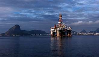 As greves de petroleiros podem afetar a produção da Petrobrás, mas geralmente não interrompem o abastecimento por conta dos estoques das distribuidoras