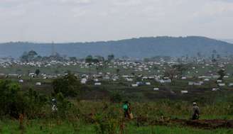 Acampamento de refugiados em Uganda