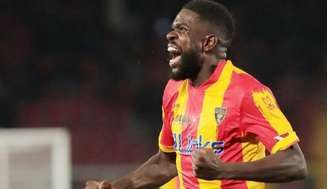 Zagueiro Samuel Umtiti sofre racismo no Campeonato Italiano