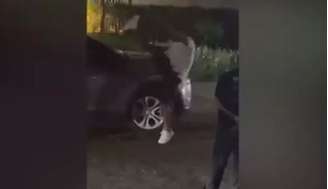 Carlos Alberto foi filmado quebrando retrovisores de carro em condomínio no Rio