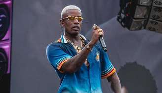 Ele promete recompensar em R$ 200 mil “quem mandar alguma fita dos ratos para nós”.