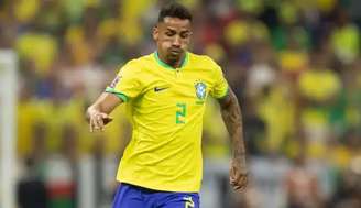 Danilo em jogo pela Seleção brasileira 