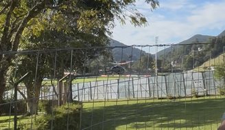 Jogadores chegam de helicóptero para apresentação da Seleção Brasileira