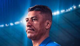 Paulinho é anunciado pelo Cruzeiro.
