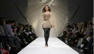 Bora Aksu, que desfilou na edição passada, se apresentará no primeiro dia da semana de moda de 2013