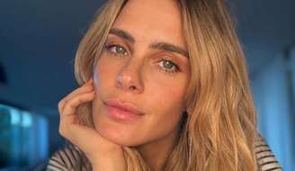 "Por que não pode ter uma pessoa que nem eu na comunidade?", questiona Carolina Dieckmann