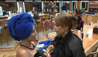 A atriz Gaby Spanic pediu que Tamires vestisse roupas claras 