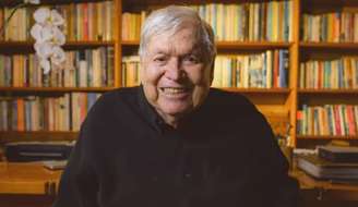 Boni trabalhou na Globo de 1967 a 1997, período em que conduziu a emissora à liderança e criou uma identidade cultura valiosa