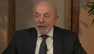 O presidente Luiz Inácio Lula da Silva (PT) durante entrevista ao SBT nesta segunda-feira, 19