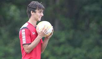 Rodrigo Caio tem histórico de lesões no joelho