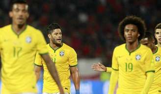 HOME - Chile x Brasil - Eliminatórias da Copa-2018 - Willian e Hulk