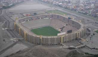 Conheça o Estádio Monumental de Lima, palco da decisão entre Flamengo e River