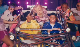 Ronaldinho Gaúcho participa do show do intervalo na final da Copa com Madonna e Ronaldo Fenômeno