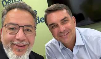 Flávio Bolsonaro e Márcio Canella, alvo da PF. Mãe de Flávio é suplente na chapa de Canella ao Senado