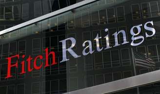 <p>Mesmo com esforço do governo, agência Fitch avalia cortar rating do Brasil</p>