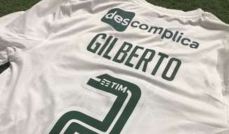 Camisa do Fluminense com o patrocínio da Descomplica (Foto: Reprodução)
