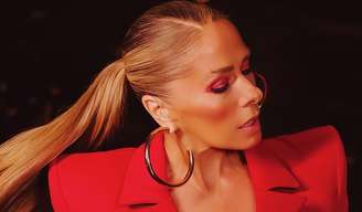 Adriane Galisteu, apresentadora da Record TV